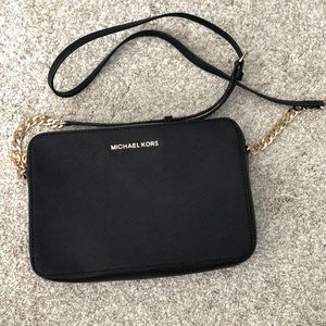 NWT-Michael Kors Jet Set Large East West Crossbody